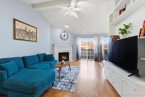 Tiny photo for 870 S Kilkenny Drive #D, Wheaton, IL 60189 (MLS # 12596470)