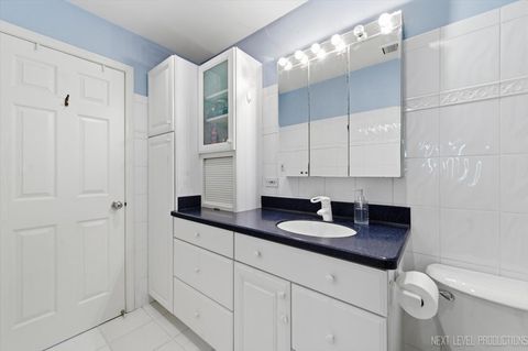 Tiny photo for 870 S Kilkenny Drive #D, Wheaton, IL 60189 (MLS # 12596470)