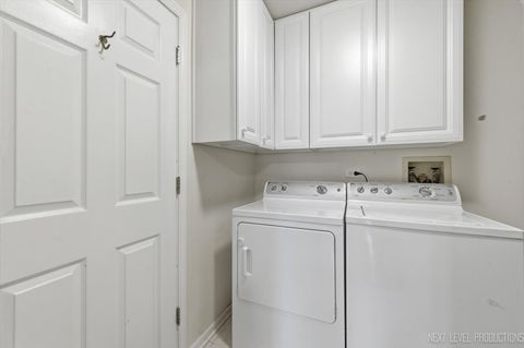 Tiny photo for 870 S Kilkenny Drive #D, Wheaton, IL 60189 (MLS # 12596470)