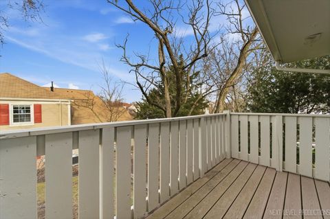 Tiny photo for 870 S Kilkenny Drive #D, Wheaton, IL 60189 (MLS # 12596470)