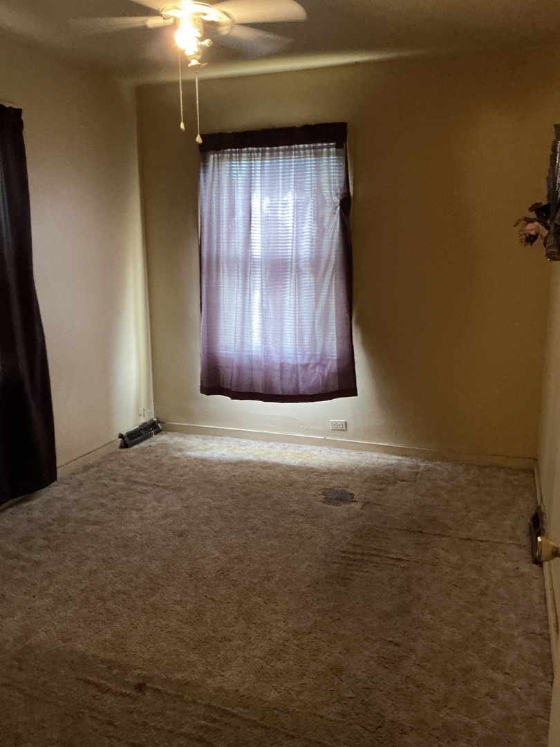 9230 S Saginaw Avenue