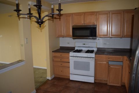 Tiny photo for 6801 N Milwaukee Avenue #404, Niles, IL 60714 (MLS # 12523587)