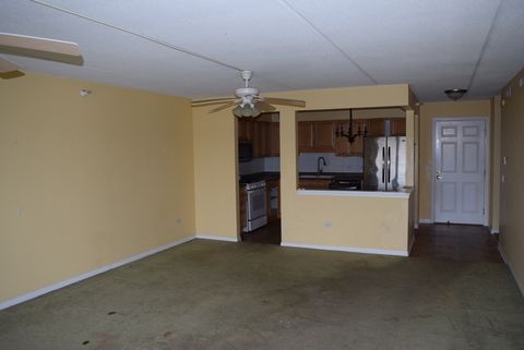 Tiny photo for 6801 N Milwaukee Avenue #404, Niles, IL 60714 (MLS # 12523587)