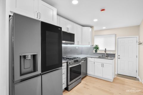 Tiny photo for 401 Salem Square, Bolingbrook, IL 60440 (MLS # 12583948)