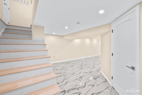 Tiny photo for 401 Salem Square, Bolingbrook, IL 60440 (MLS # 12583948)