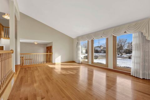 Tiny photo for 6628 Davis Street, Morton Grove, IL 60053 (MLS # 12536299)