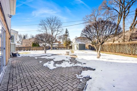 Tiny photo for 6628 Davis Street, Morton Grove, IL 60053 (MLS # 12536299)