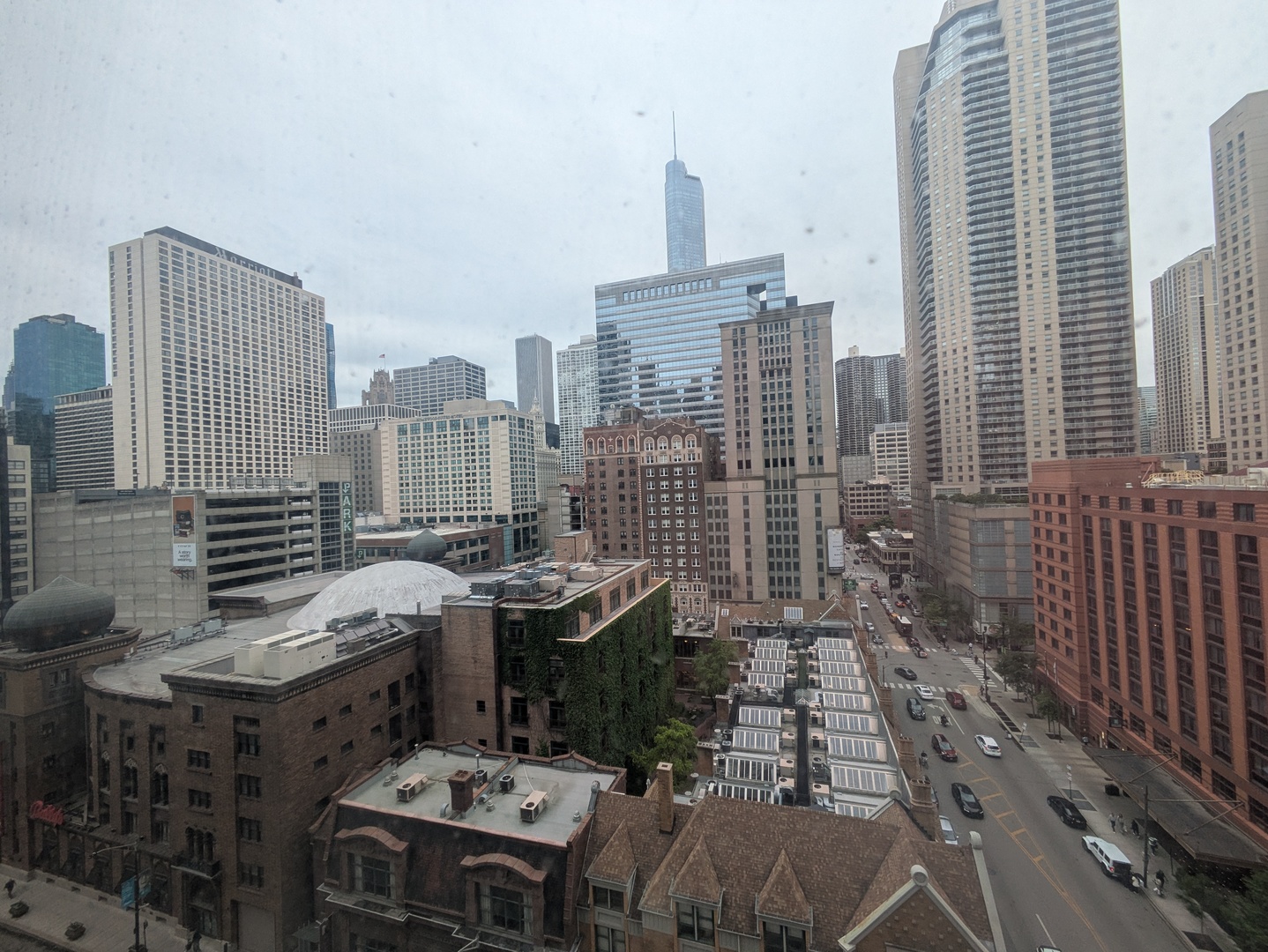 10 E ONTARIO Street 1105