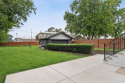 Tiny photo for 354 Lionel Road, Riverside, IL 60546 (MLS # 12729829)