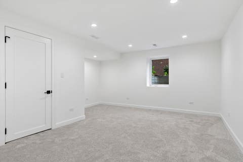 Tiny photo for 354 Lionel Road, Riverside, IL 60546 (MLS # 12729829)