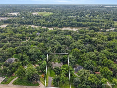 Tiny photo for 1184 S Batavia Avenue, Batavia, IL 60510 (MLS # 12751537)