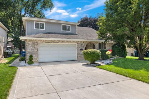 Tiny photo for 4925 144th Street, Midlothian, IL 60445 (MLS # 12705410)