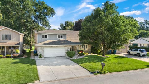 Tiny photo for 4925 144th Street, Midlothian, IL 60445 (MLS # 12705410)