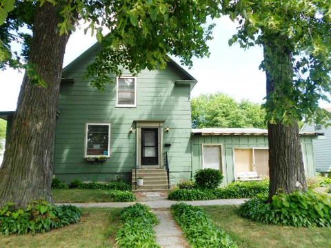 A home in WAUKEGAN