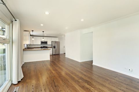 Tiny photo for 1913 Milton Avenue, Northbrook, IL 60062 (MLS # 12519125)