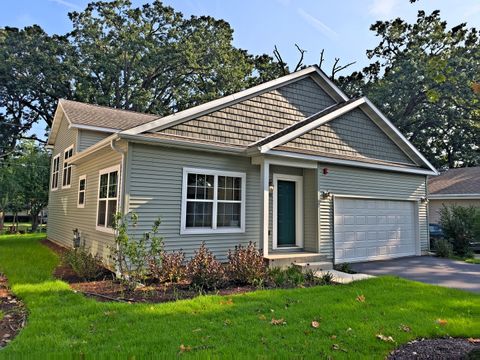 A home in Mundelein