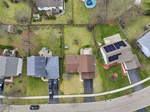 Tiny photo for 658 Anderson Drive, Lake In The Hills, IL 60156 (MLS # 12518302)