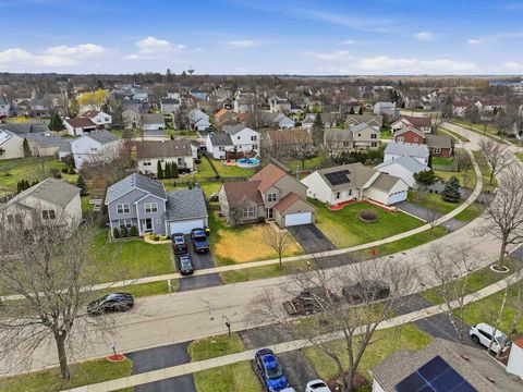 Tiny photo for 658 Anderson Drive, Lake In The Hills, IL 60156 (MLS # 12518302)