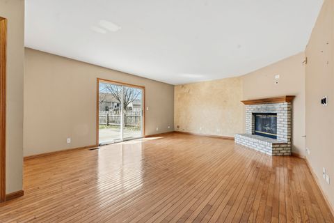 Tiny photo for 658 Anderson Drive, Lake In The Hills, IL 60156 (MLS # 12518302)