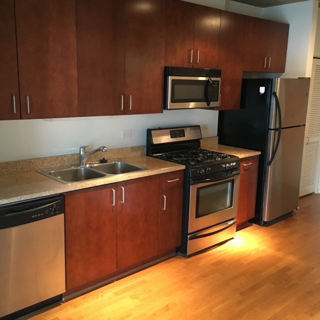 611 S Wells Street 2210