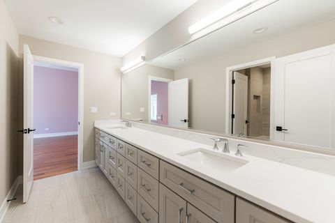 Tiny photo for 274 E CRESCENT Avenue, Elmhurst, IL 60126 (MLS # 12337649)