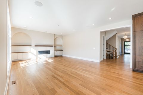 Tiny photo for 274 E CRESCENT Avenue, Elmhurst, IL 60126 (MLS # 12337649)