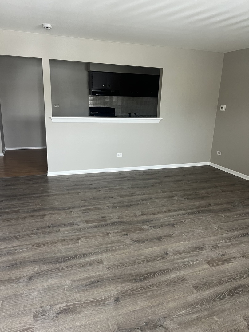 8817 S roberts rd Street 7