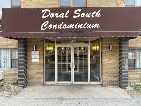7854 S South Shore Drive 306 Chicago IL 60649