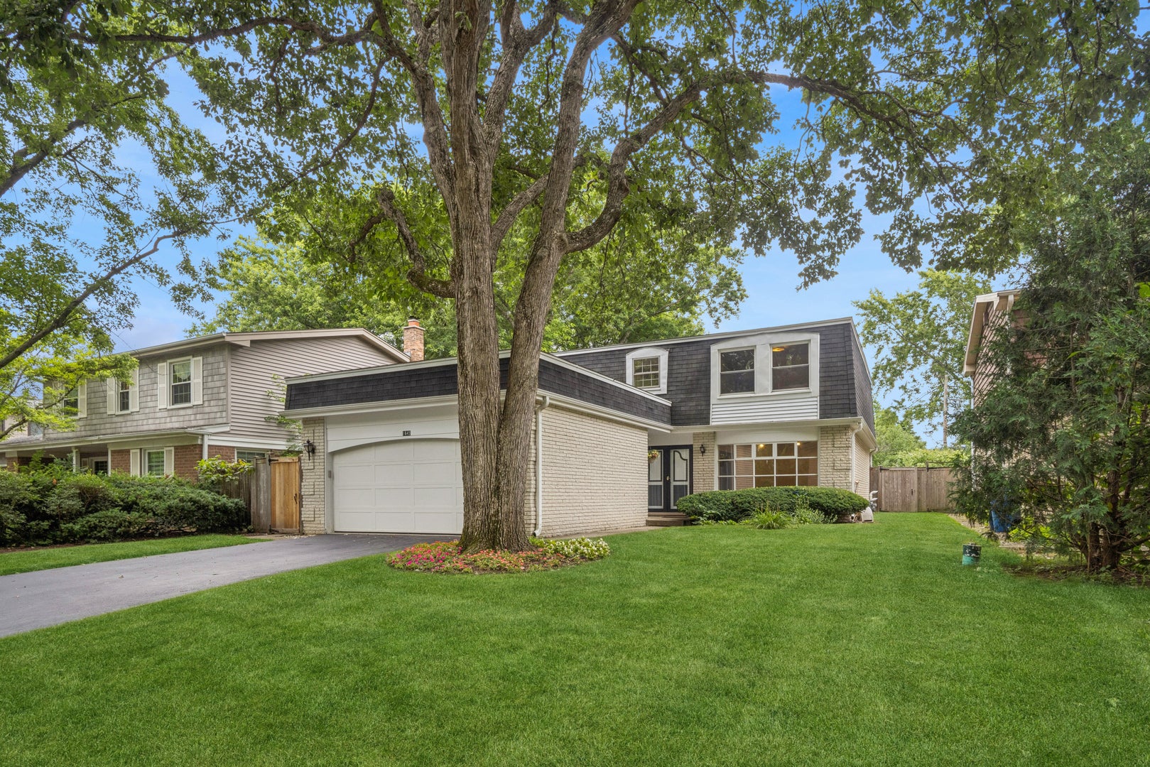 1645 Sherwood Road