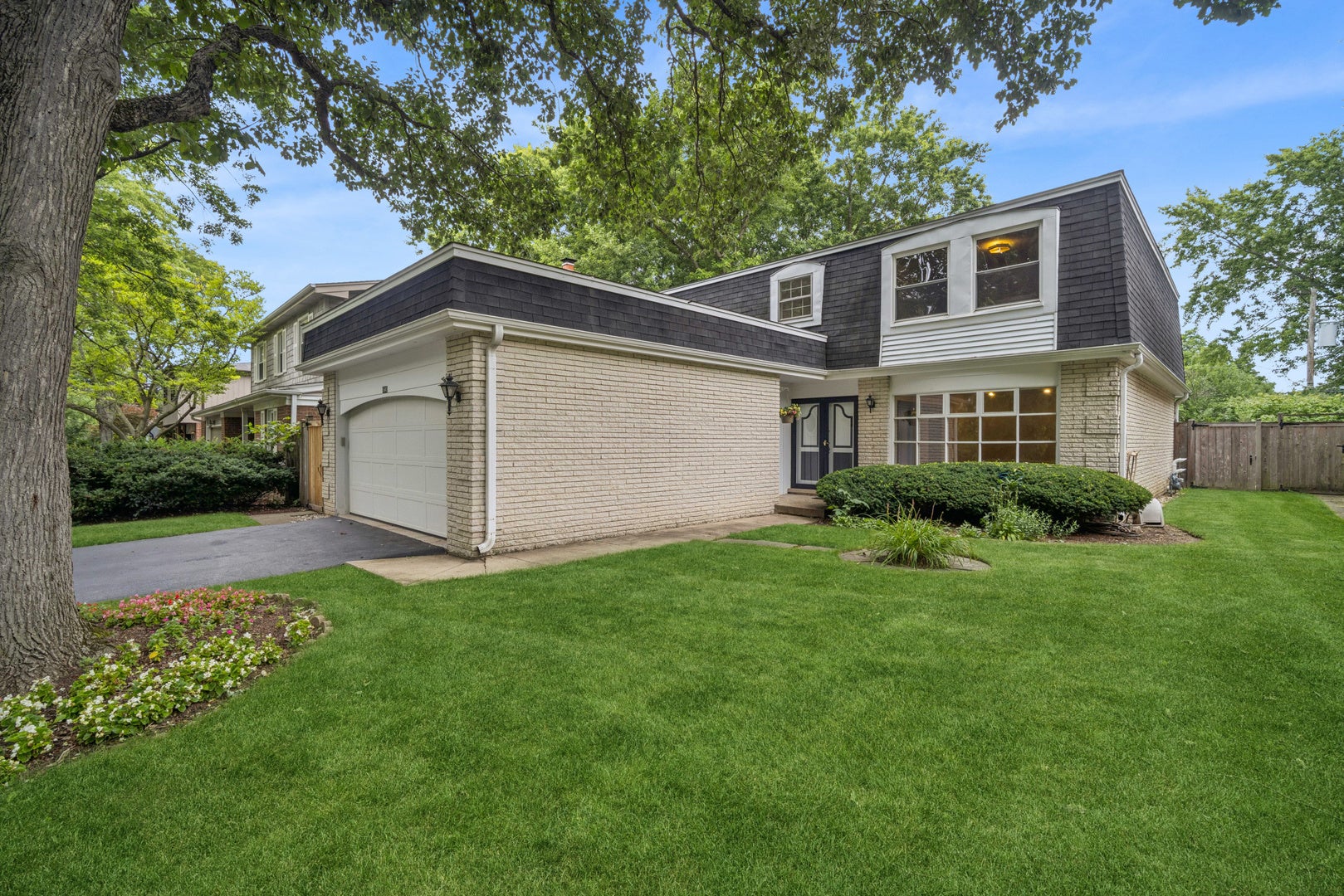 1645 Sherwood Road