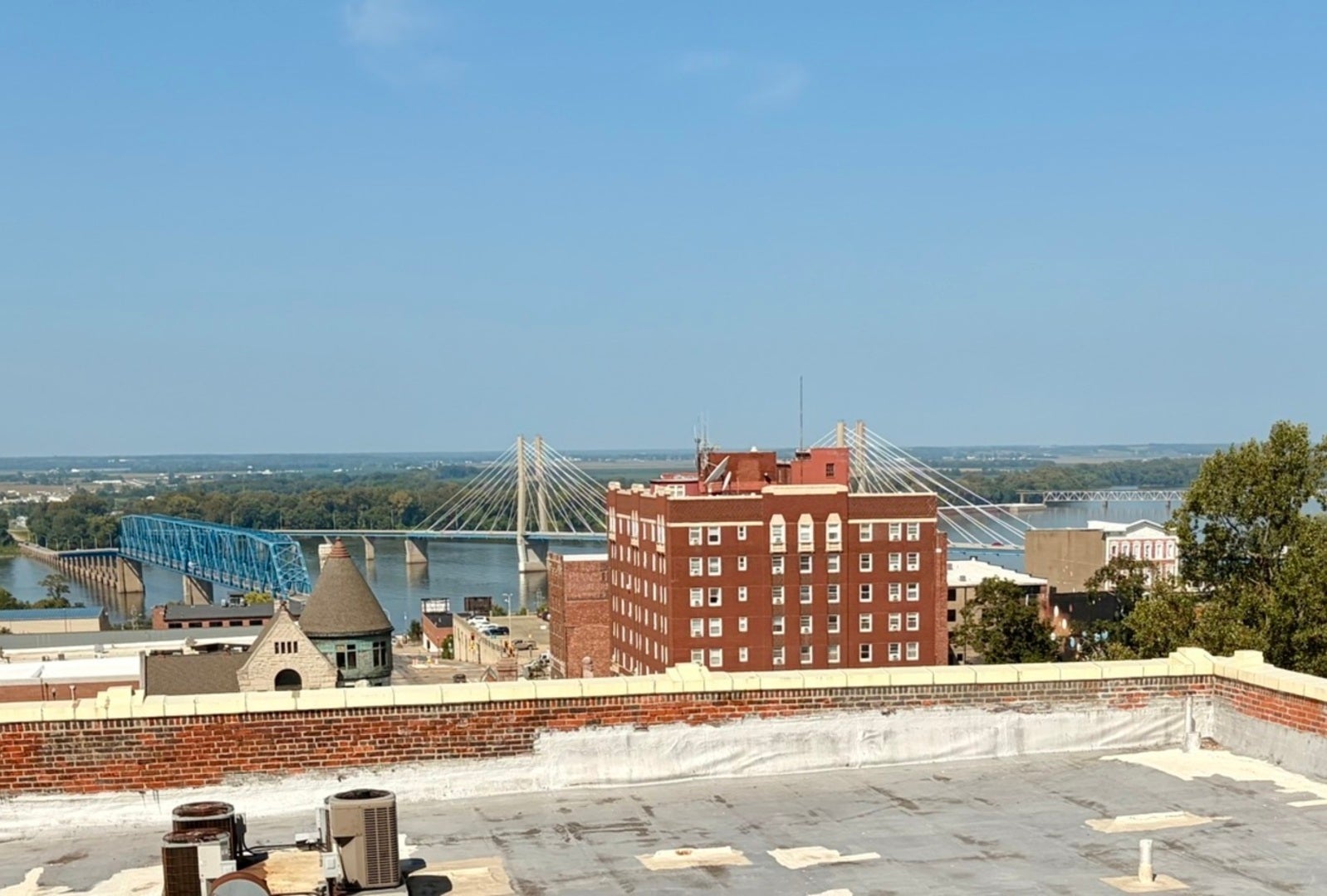510 Maine Street 812-824