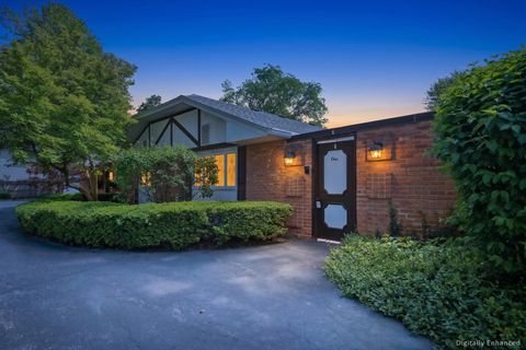 Property photo of 1 Carlisle On Duxbury Court 1, Rolling Meadows, IL 60008