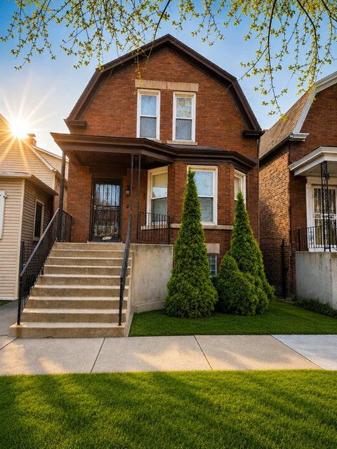 Photo of 7015 S WABASH Avenue, Chicago, IL 60637 (MLS # 12742733)