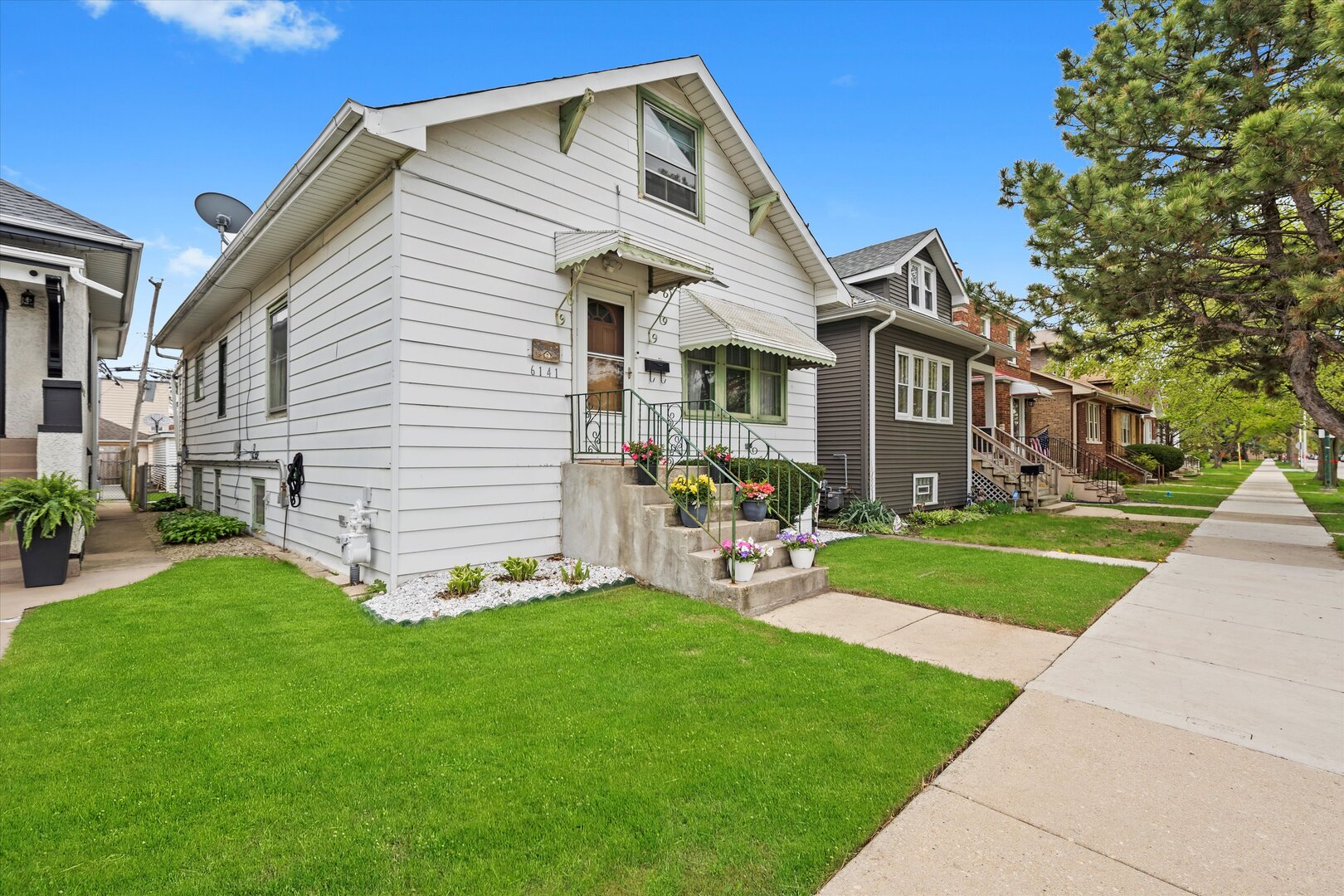 6141 W Peterson Avenue