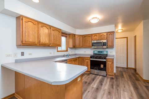 Tiny photo for 3627 Atlantic Avenue, Gurnee, IL 60031 (MLS # 12427939)