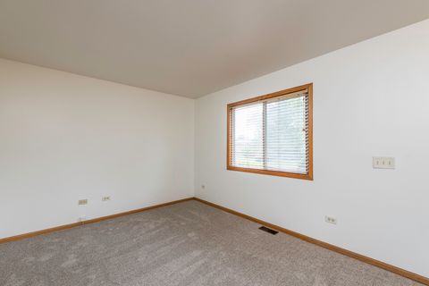 Tiny photo for 3627 Atlantic Avenue, Gurnee, IL 60031 (MLS # 12427939)