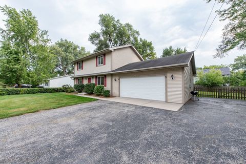 Tiny photo for 3627 Atlantic Avenue, Gurnee, IL 60031 (MLS # 12427939)