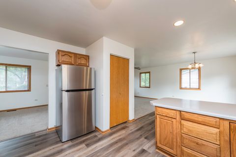 Tiny photo for 3627 Atlantic Avenue, Gurnee, IL 60031 (MLS # 12427939)