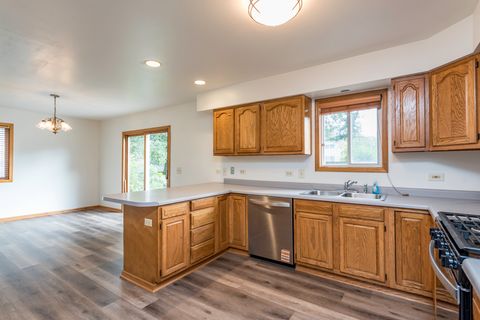 Tiny photo for 3627 Atlantic Avenue, Gurnee, IL 60031 (MLS # 12427939)