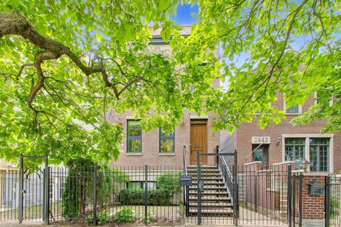 Photo of 2439 W Moffat Street, Chicago, IL 60647 (MLS # 12676432)