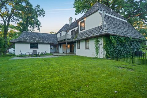 Tiny photo for 198 Oakwood Drive, Wood Dale, IL 60191 (MLS # 12669958)