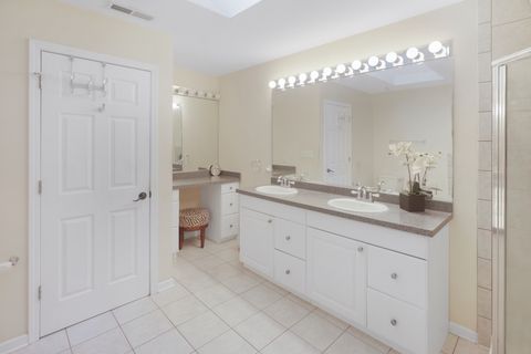 Tiny photo for 198 Oakwood Drive, Wood Dale, IL 60191 (MLS # 12669958)