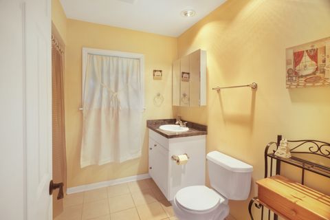 Tiny photo for 198 Oakwood Drive, Wood Dale, IL 60191 (MLS # 12669958)