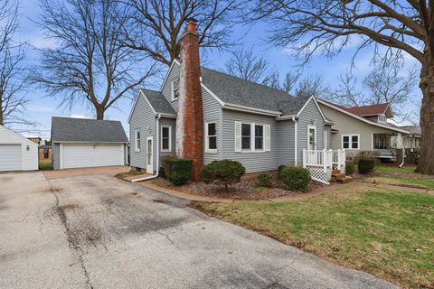 Tiny photo for 317 W Le Claire Road, Eldridge, IA 52748 (MLS # 12597094)