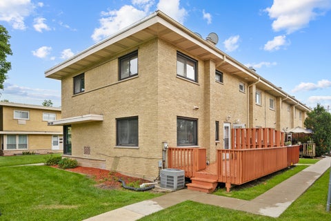 Tiny photo for 1250 N Wheeling Road, Mount Prospect, IL 60056 (MLS # 12740396)