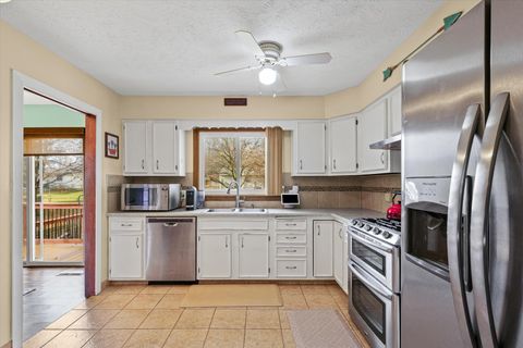 Tiny photo for 1206 N Hershey Road, Bloomington, IL 61704 (MLS # 12515391)