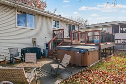 Tiny photo for 1206 N Hershey Road, Bloomington, IL 61704 (MLS # 12515391)