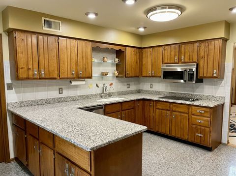 Tiny photo for 5312 Pratt Avenue, Skokie, IL 60077 (MLS # 12557007)