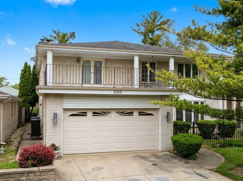 5312 Pratt Avenue Skokie IL 60077