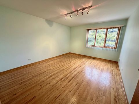 Tiny photo for 5312 Pratt Avenue, Skokie, IL 60077 (MLS # 12557007)